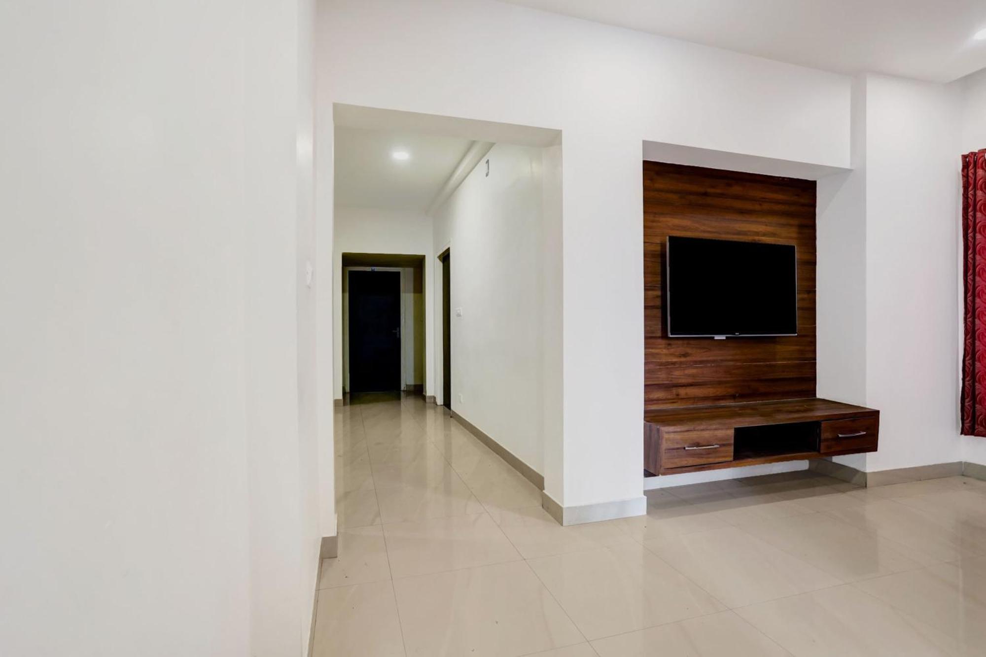 Super Hotel O Ashok Nagar Near Jntu College Kākināda Eksteriør bilde