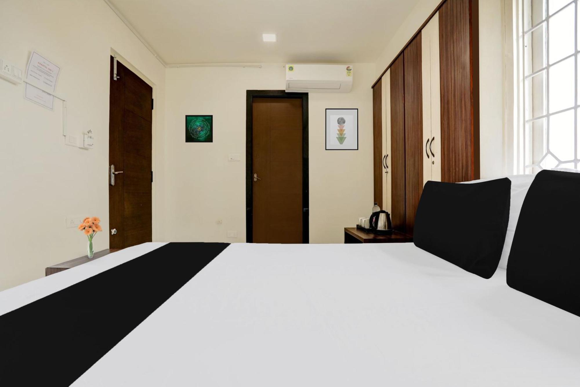 Super Hotel O Ashok Nagar Near Jntu College Kākināda Eksteriør bilde