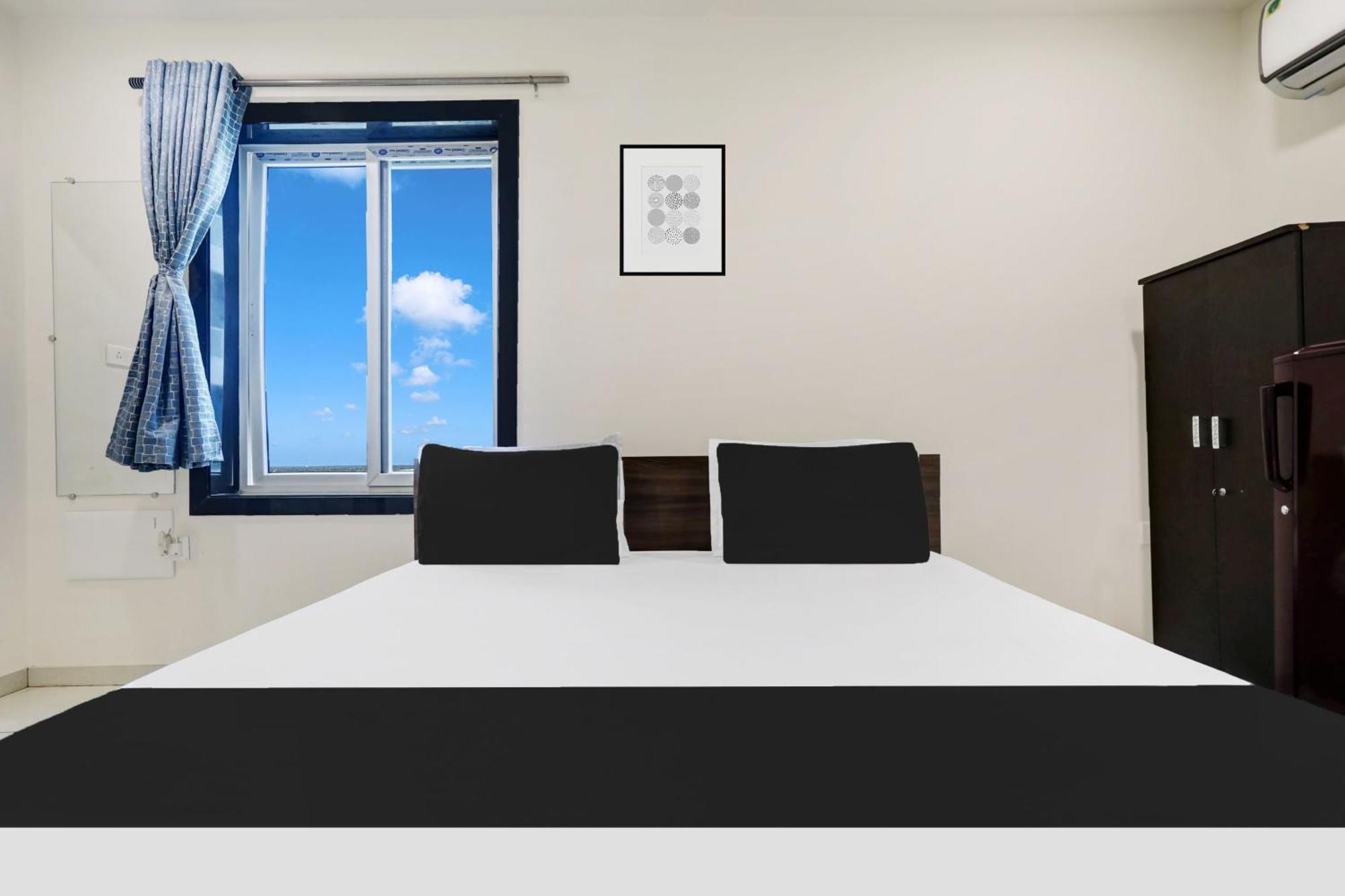 Super Hotel O Ashok Nagar Near Jntu College Kākināda Eksteriør bilde